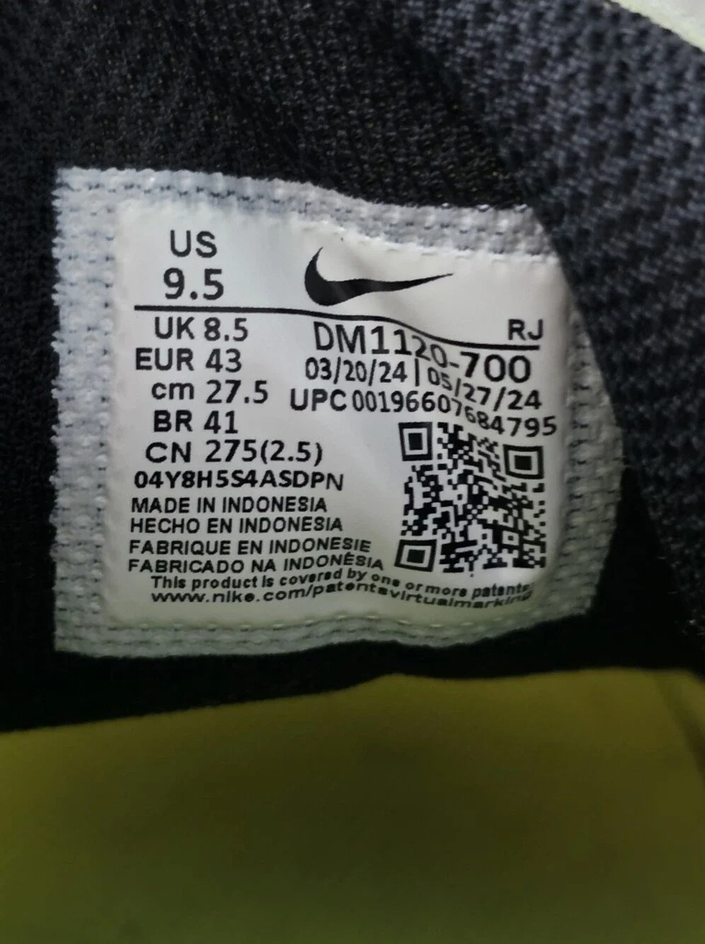 Nike Legend Essential 3 Neon Yellow/Black Running Shoes Mens 9.5